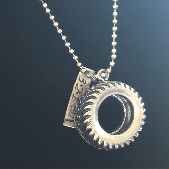 CrossFit inspired tire pendant - necklace - Picture 2 of 2